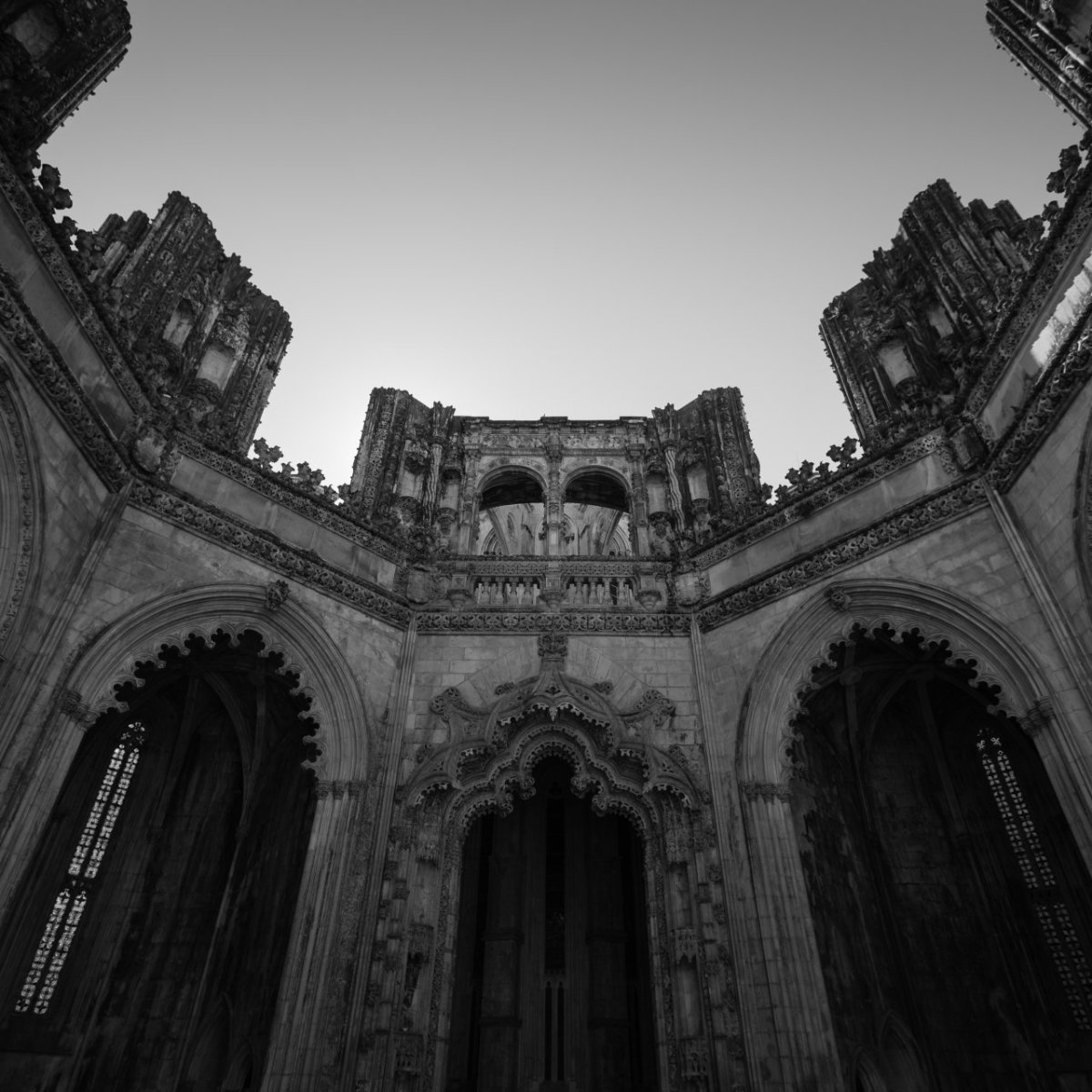 A Batalha do Apocalipse: uma ficção (quase)&nbsp;religiosa